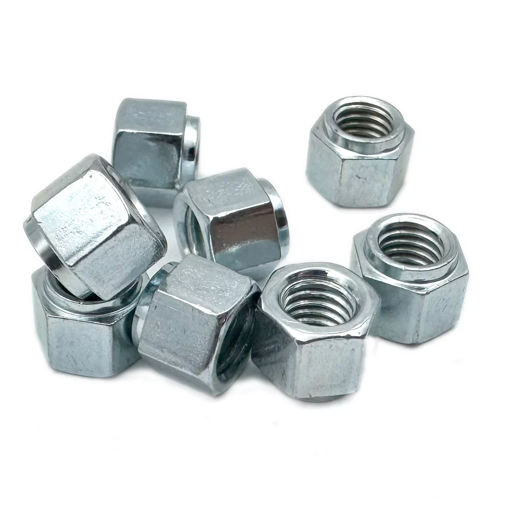 Tuercas remachables